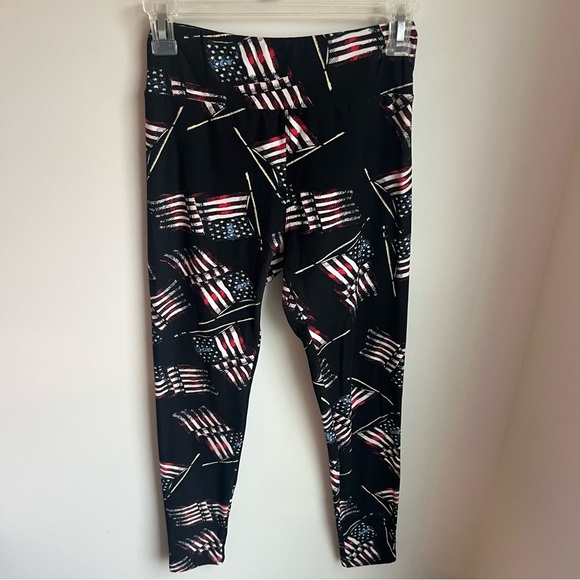 LuLaRoe Black and Red Leggings with Elastic Waistband - Picture 10 of 14